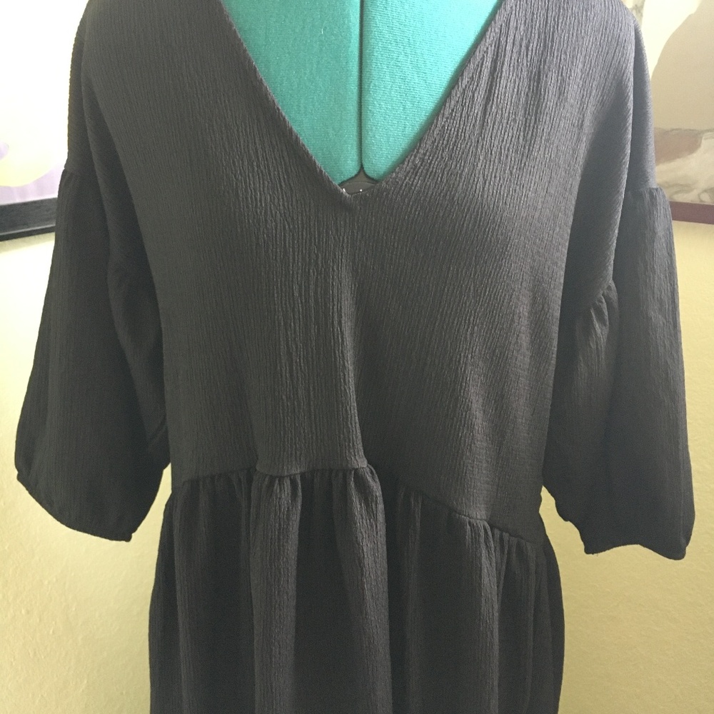 Zara mid-length, balloon sleeve dress sz. M black